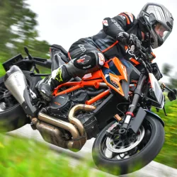 KTM 超級公爵 R 拼圖